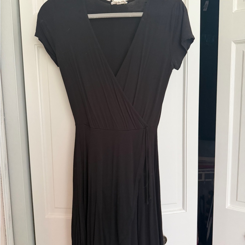 Classic Black Wrap-Style Women’s Dress
